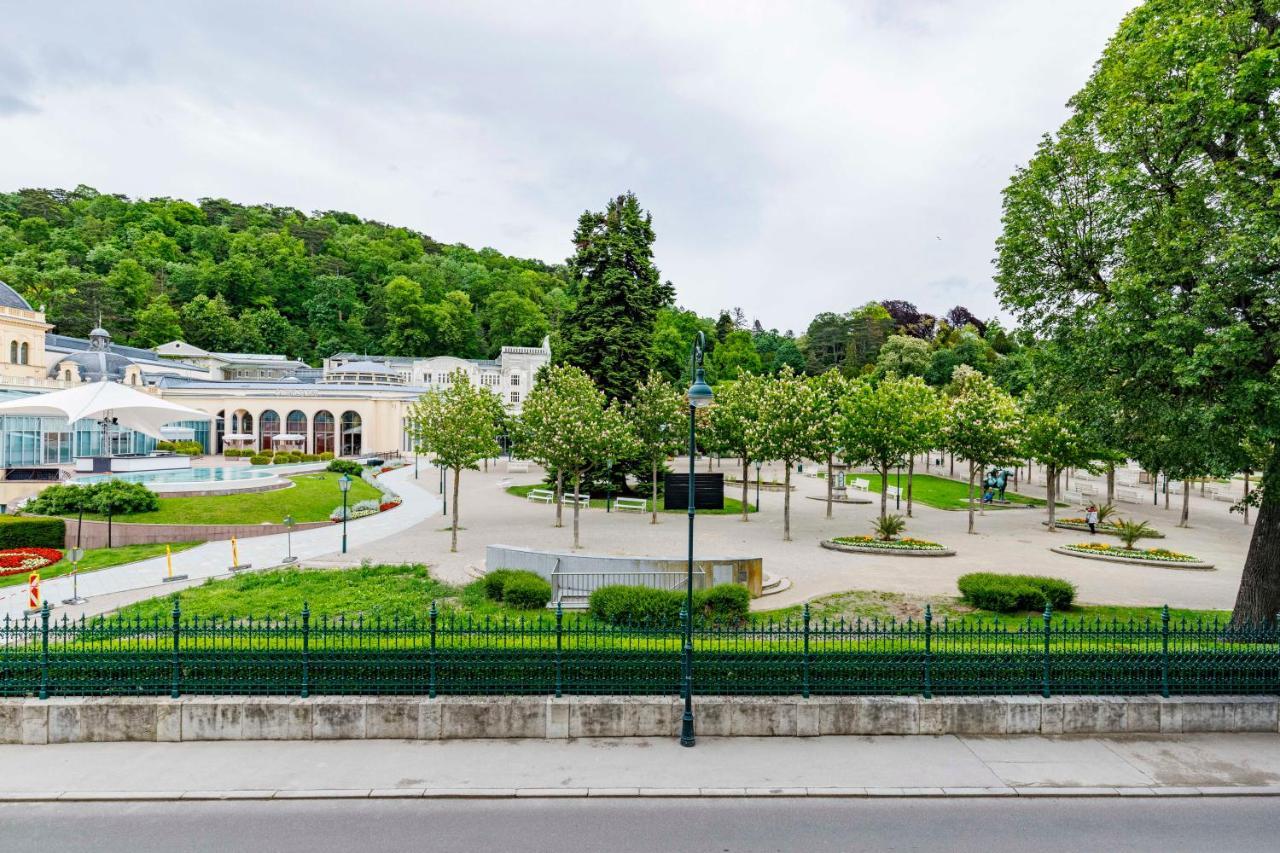 Hotel Herzoghof Baden Bagian luar foto
