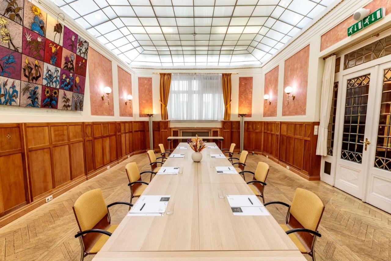 Hotel Herzoghof Baden Bagian luar foto
