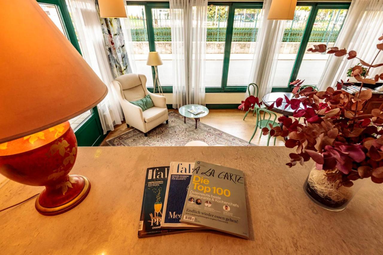 Hotel Herzoghof Baden Bagian luar foto